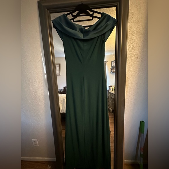 Lauren Ralph Lauren emerald green off the shoulder floor length formal dress - Picture 2 of 3
